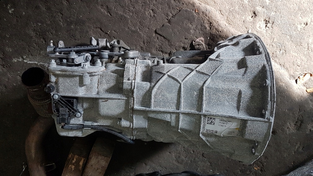 caja de cambios vito 447 sprinter a9062602401 año2017  (#)