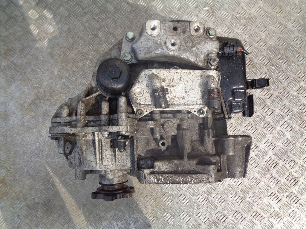 caja de cambios dsg golf v 1.9 tdi 02e301103f  (#)
