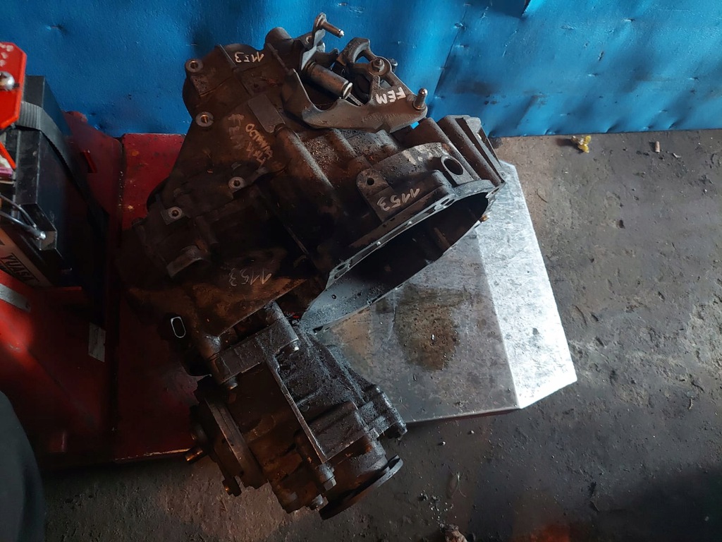 caja de cambios octavia 1.9 tdi fem manual + reductora  (#)