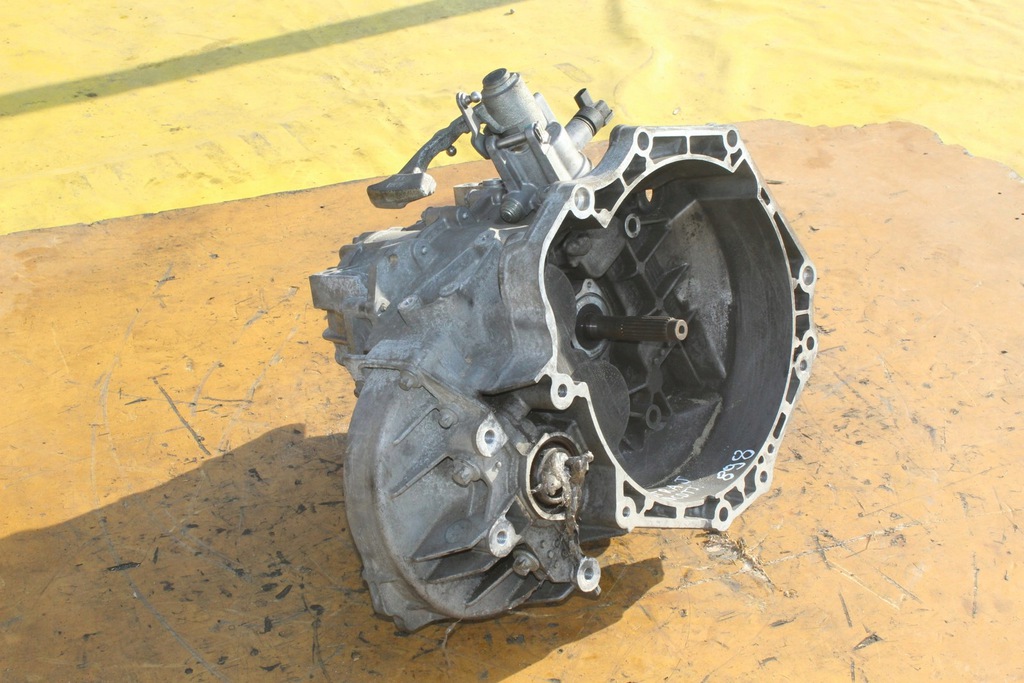 caja de cambios astra j zafira b 1.9 cdti m32 01  (#)