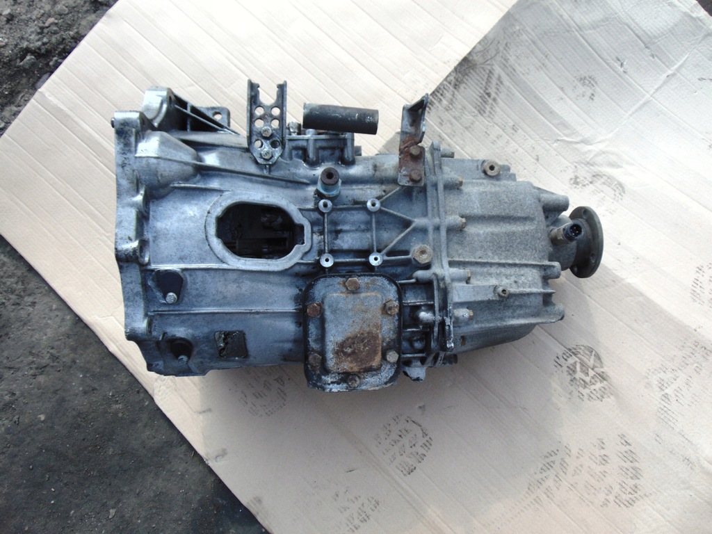 caja de cambios 6 iveco daily iii 99-06 8869236  (#)