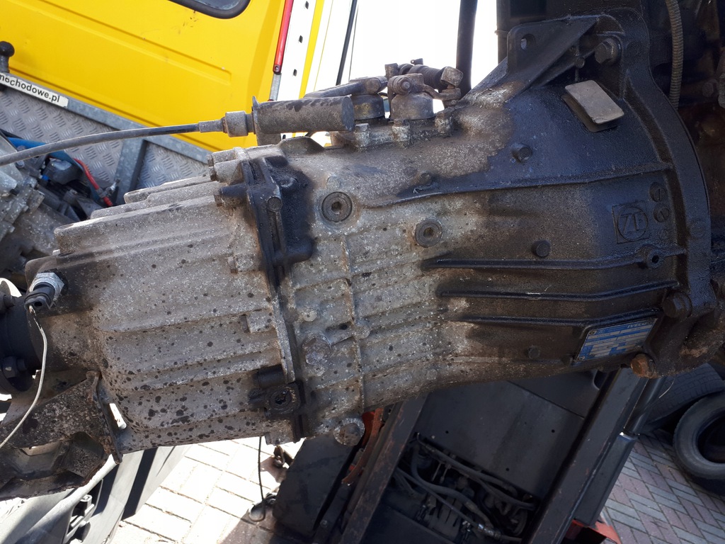 caja de cambios iveco daily 2.8 jtd 99 8869236  (#)