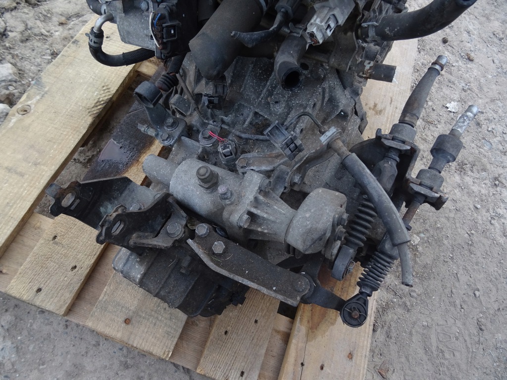 toyota corolla e12 1.6b caja de cambios nr.5  (#)