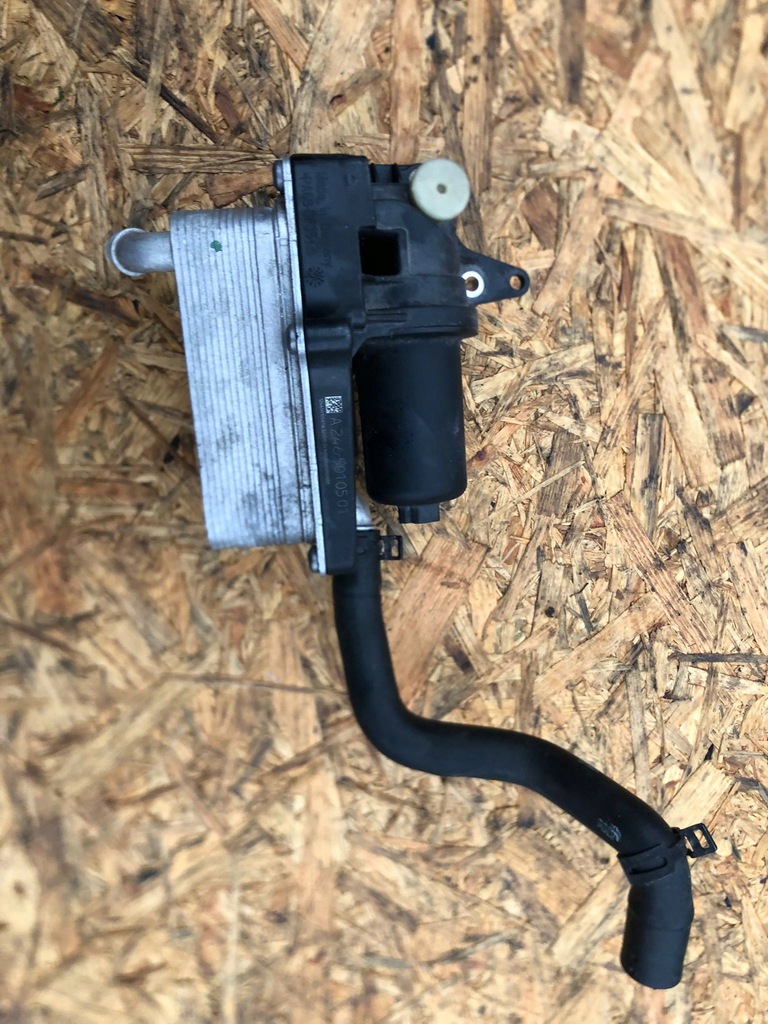 radiador enfriador caja de cambios w246 1.5 dci a2465010501  (#)