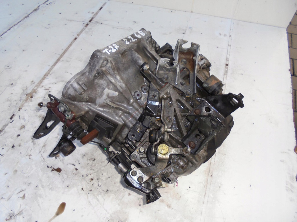 caja de cambios toyota avensis t27 2.2 d4d 6 marchas  (#)