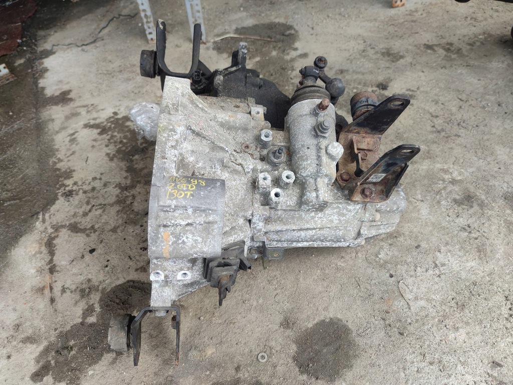 caja de cambios toyota avensis t22 97-00 2.0td  (#)