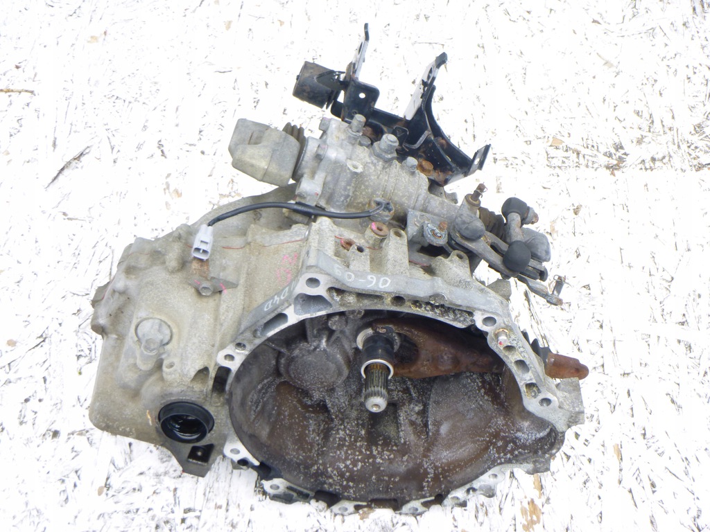 caja de cambios manual toyota yaris ii 06- d4d 5b  (#)