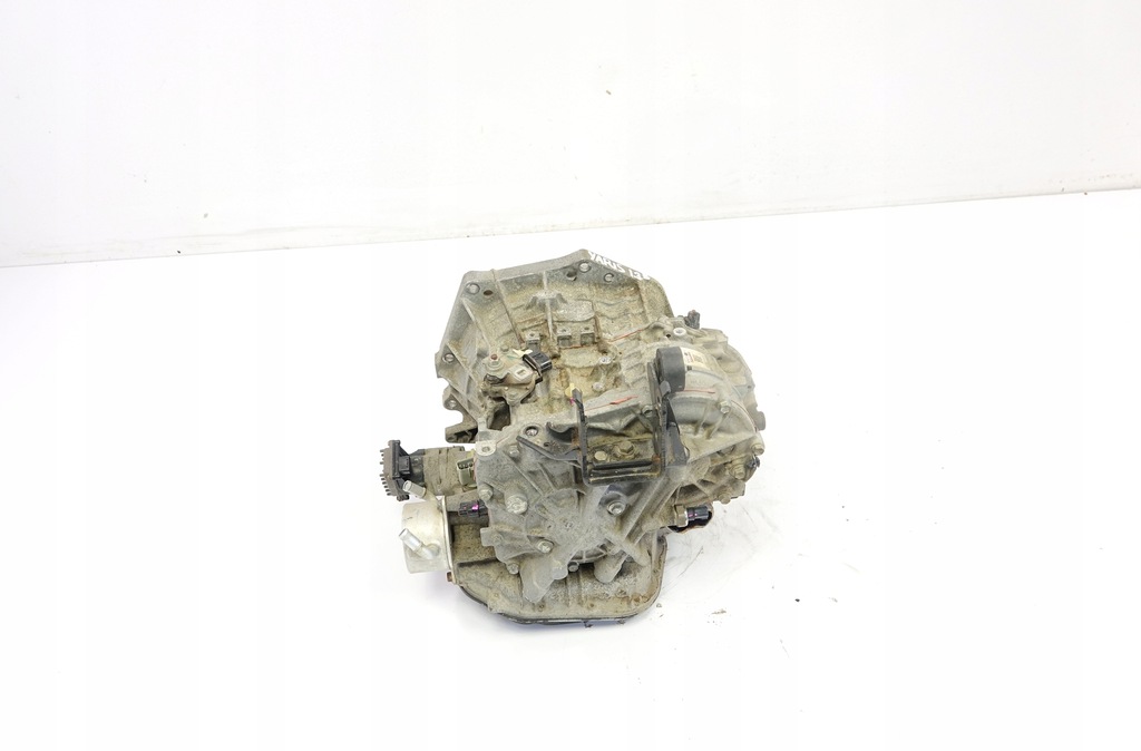 caja de cambios automatica yaris ii 1.33 3041052240  (#)