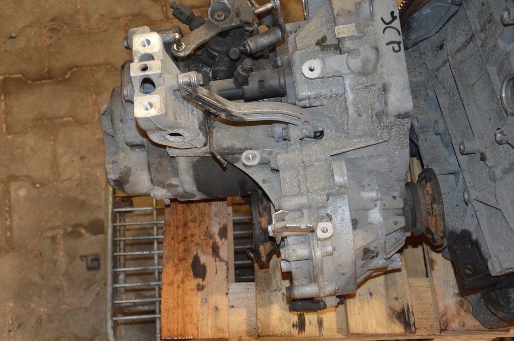 vw passat b6 1.9tdi caja de cambios jcp  (#)