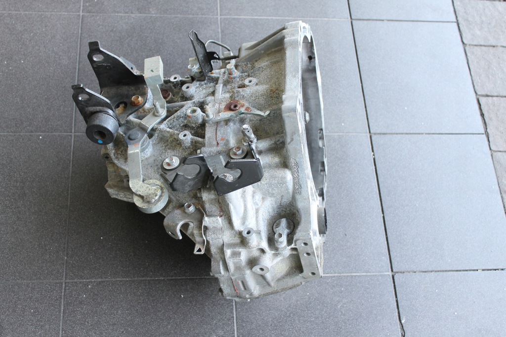 chr c-hr 2015- 12 t caja de cambios wolomin  (#)