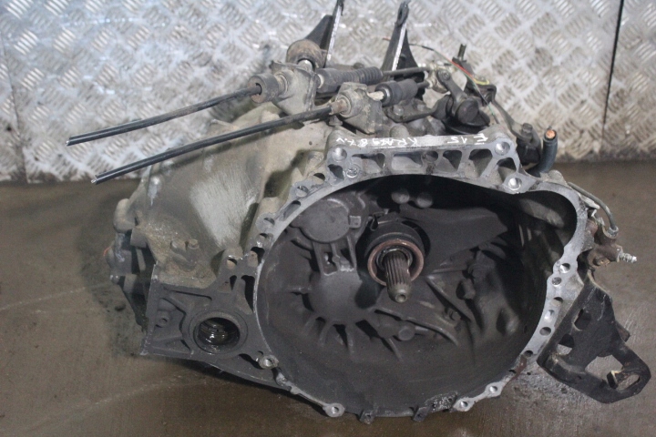 caja de cambios toyota corolla x e15 2.0d4d  (#)