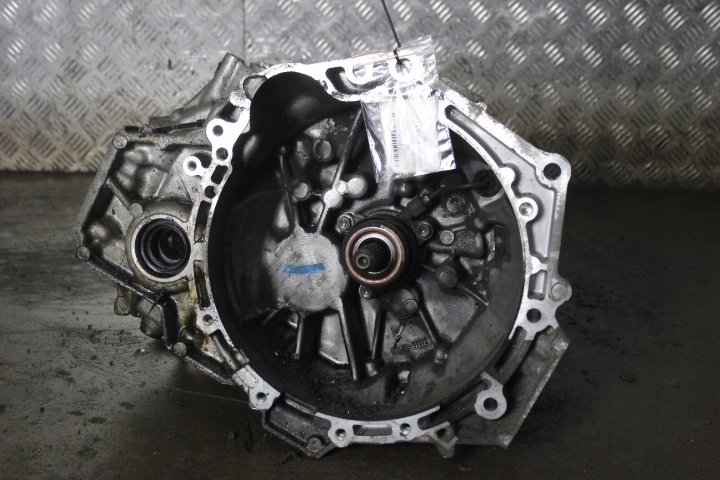 caja de cambios toyota auris ii 1.3 14r.  (#)