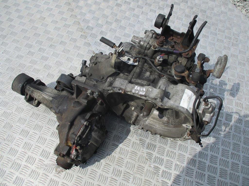 rav4 ii 04r 2.0 d4d 116km caja de cambios reductora  (#)