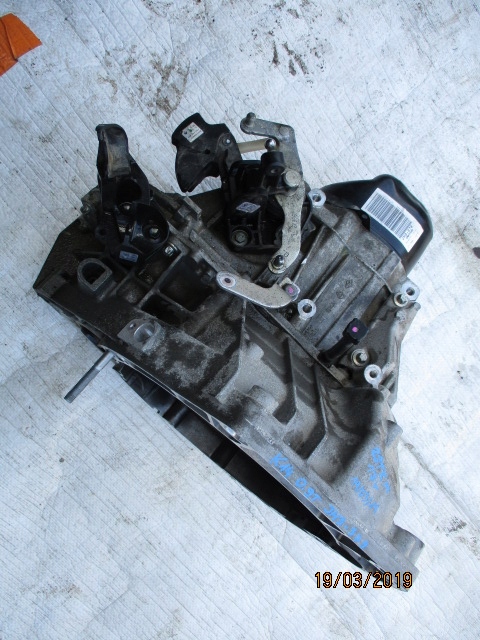 micra k14 17-19 0.9 caja de cambios jh3-379  (#)