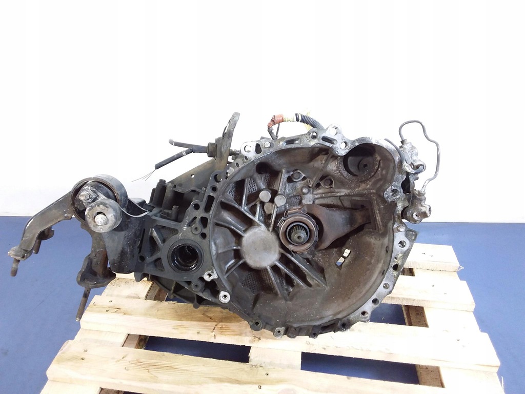 toyota avensis verso 2.0 d 116 km caja de cambios  (#)