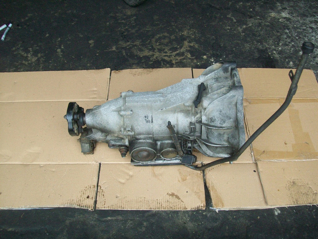 caja de cambios automatica mercedes w123 coupe 2.8  (#)