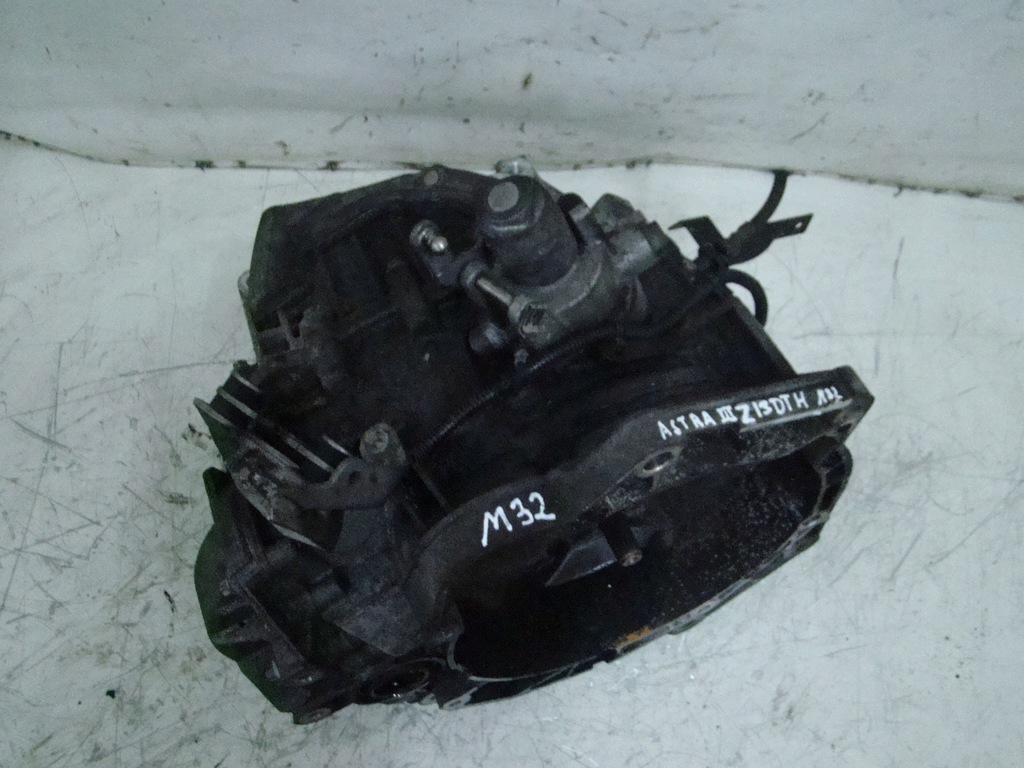 corsa d 1.3 z13dth caja de cambios m32  (#)