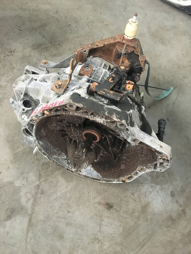 master movano 2.5 dci caja de cambios 8200562320  (#)