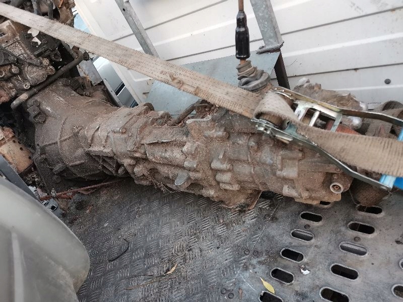  kia  sportage i 99- 2.0 caja de cambios reductora  (#)