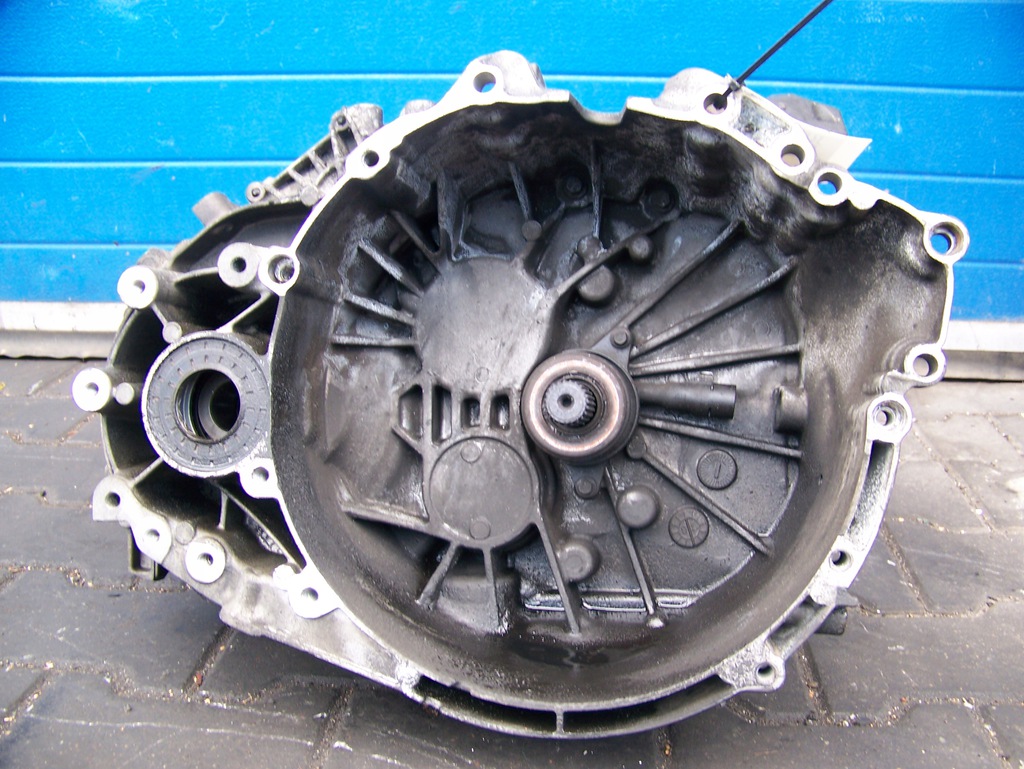 volvo v40 xc40 2.0 d3 150km caja de cambios cambios 6  (#)