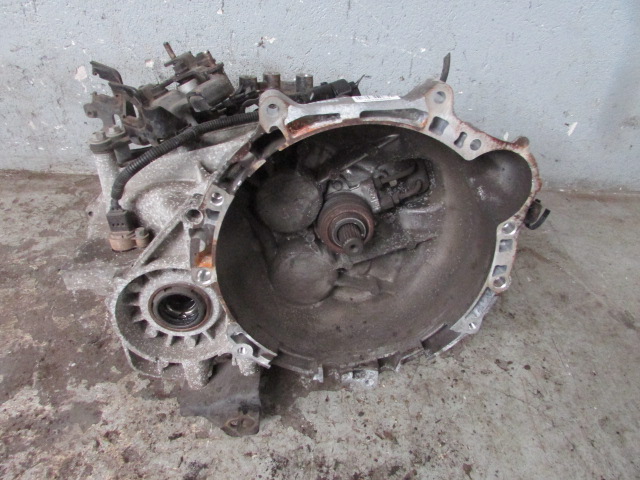 ix35 2.0 crdi 11r caja de cambios 2wd m56gf2  (#)