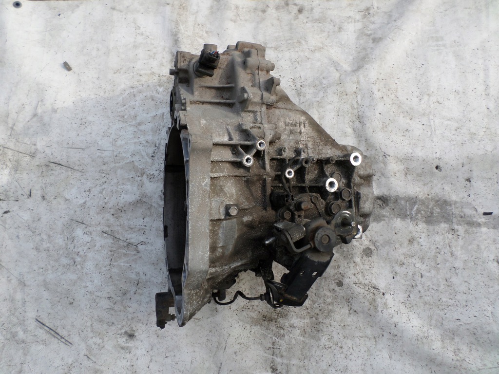caja de cambios  kia  carens iv 1.6 gdi u56meh  (#)