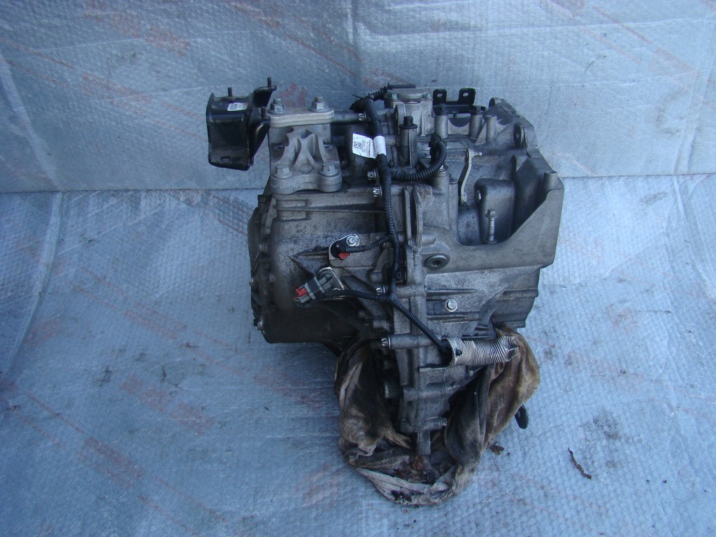 ford fiesta mk7 10 caja de cambios ca6p-7000-aj  (#)