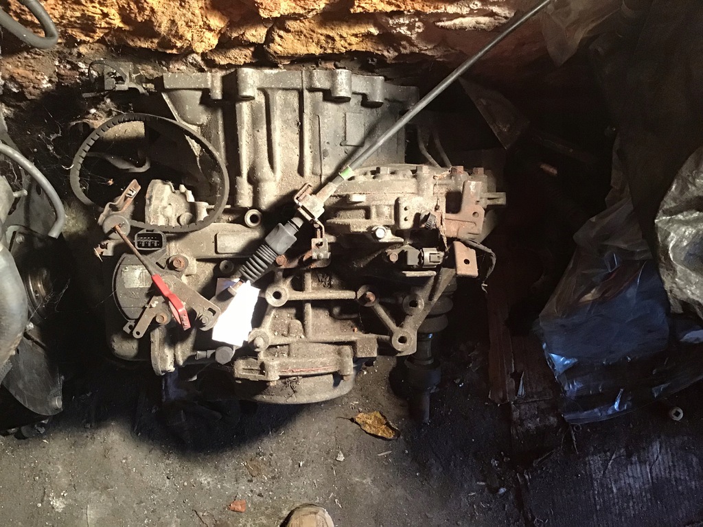 caja de cambios bieg. kia  magnetic 20 crdi automatica 2010r.  (#)