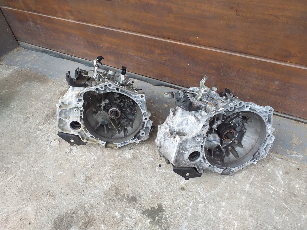 toyota yaris auris urban cruizer caja de cambios 133 6b  (#)