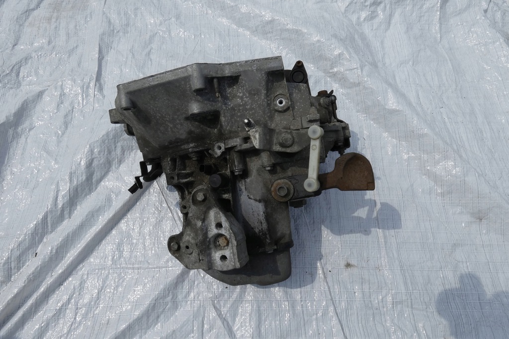 peugeot 208 1.4 hdi caja de cambios 20cq66  (#)