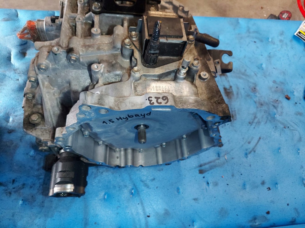 toyota yaris 3 caja de cambios híbrido 1.5 1lm #15tys km#  (#)