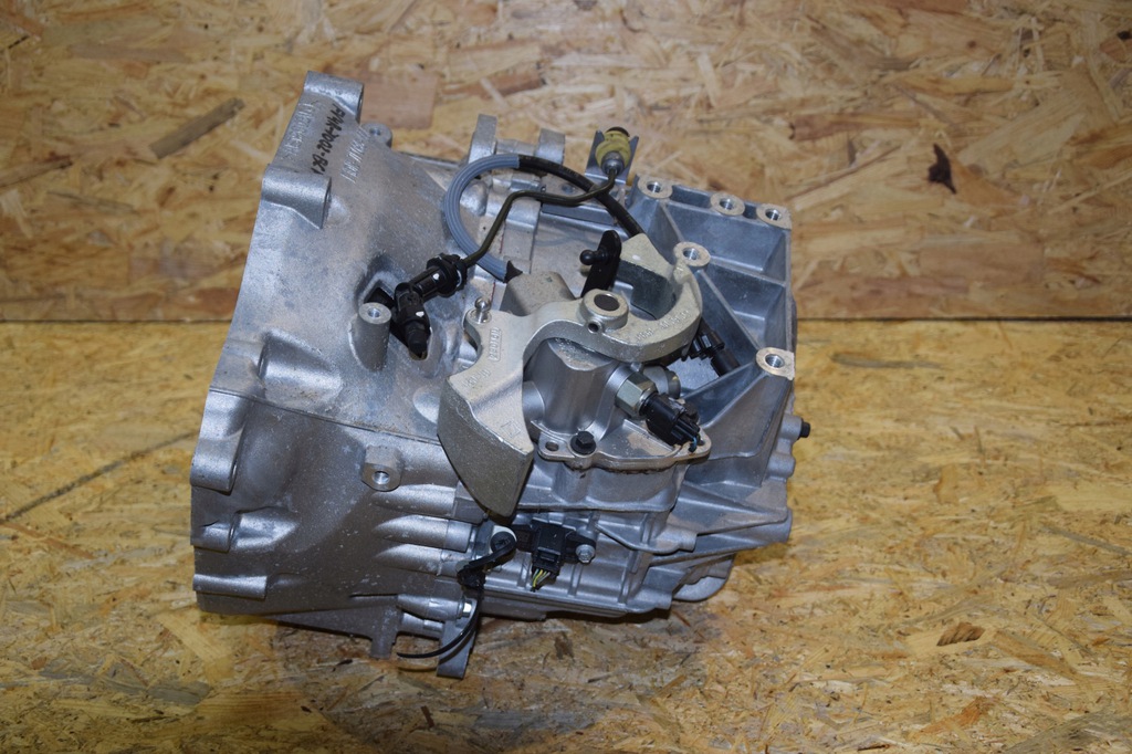 caja de cambios kuga mk2 2.0 tdci 28tyśkm nueva man  (#)