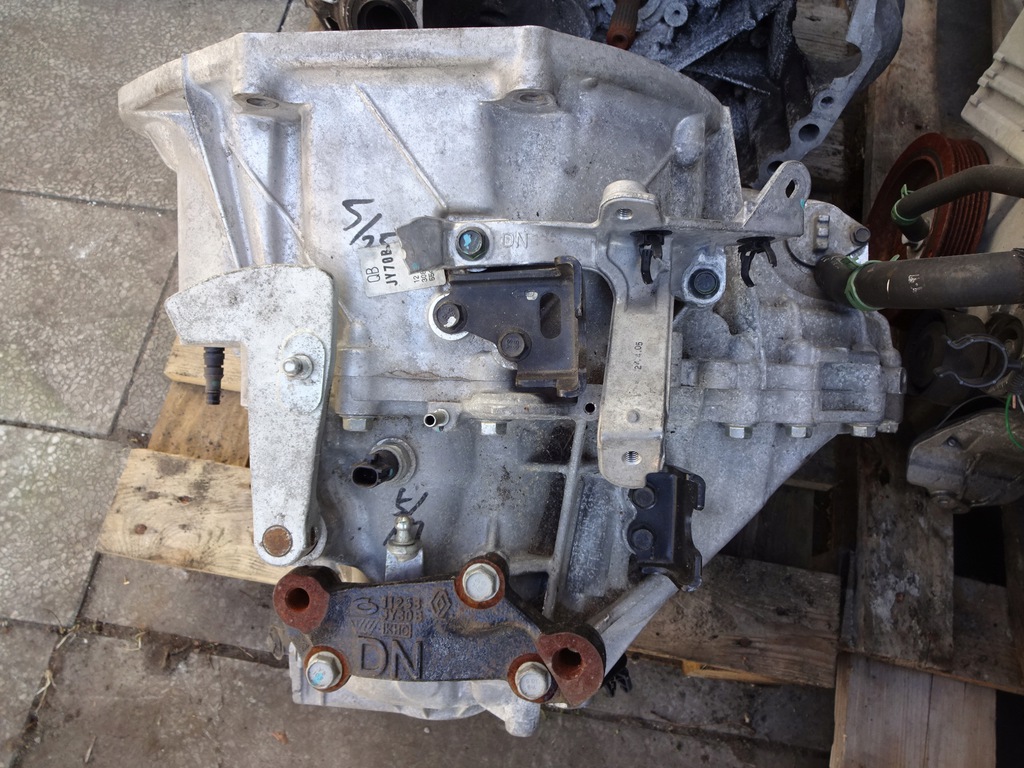 caja de cambios koleos 2.0 dci nd5 003 2x4  (#)