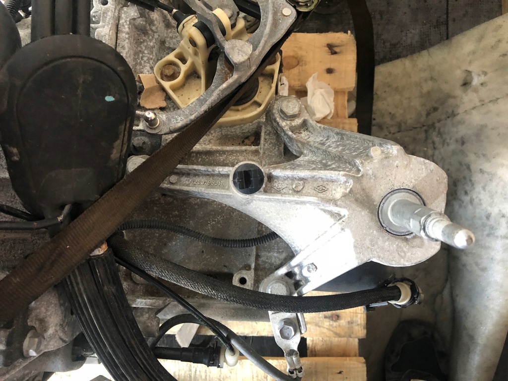 caja de cambios dacia duster ii 16 20tys    (#)