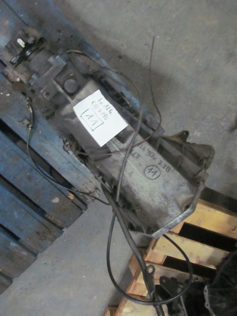 mercedes benz e124 2.3 gasolina caja de cambios  (#)
