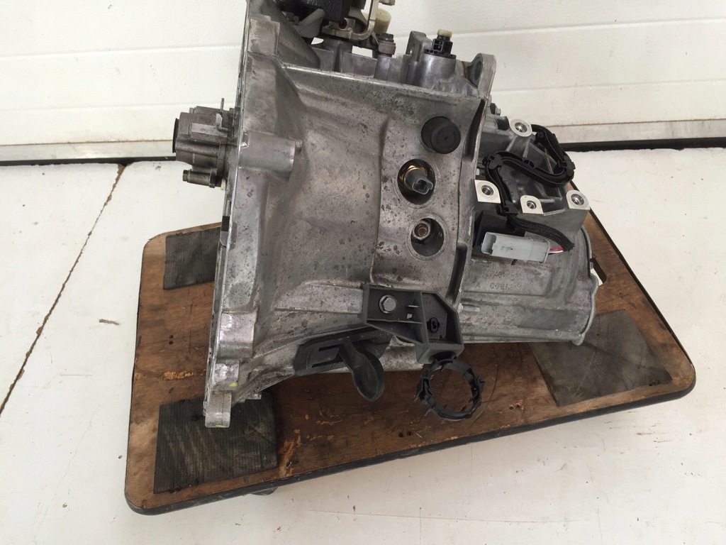 opel corsa f 2020 1.2 caja de cambios cambios 6  (#)