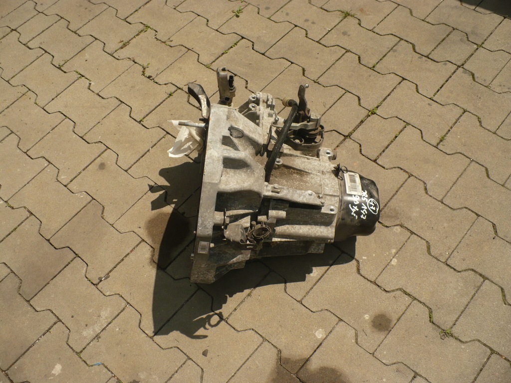 caja de cambios dacia renault jr5147  (#)