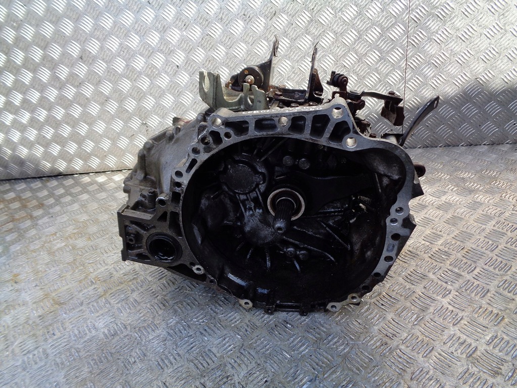 caja de cambios toyota corolla verso ii 2.2 d4d  (#)
