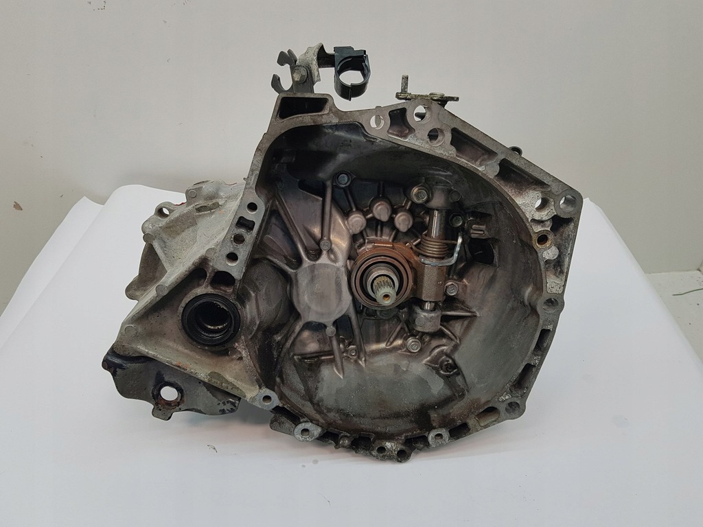 caja de cambios 20tt01 c1 107 aygo 1.0 12v 122tkm  (#)