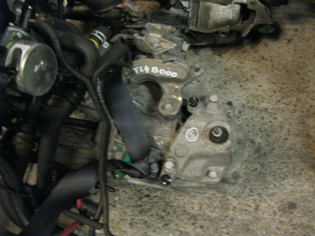 caja de cambios tl4 b 000 scenic ii 1.5 dci 106 km  (#)