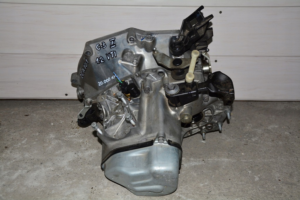 caja de cambios 20a701 citroen c3 iii 12 vti 20.000km  (#)
