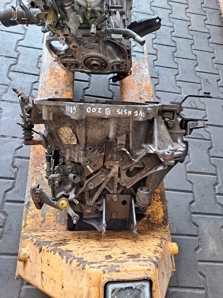 caja de cambios xyzt toyota avensis t27 2.0d  (#)