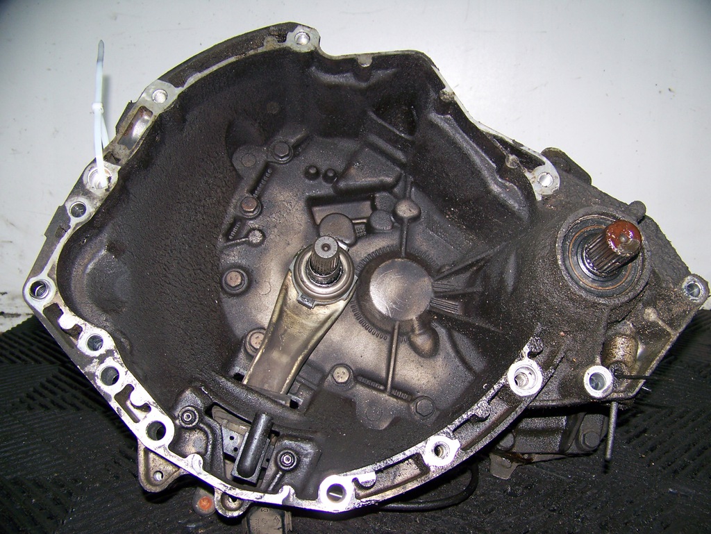 carisma i s40 v40 1.6 16v caja de cambios jb3256  (#)