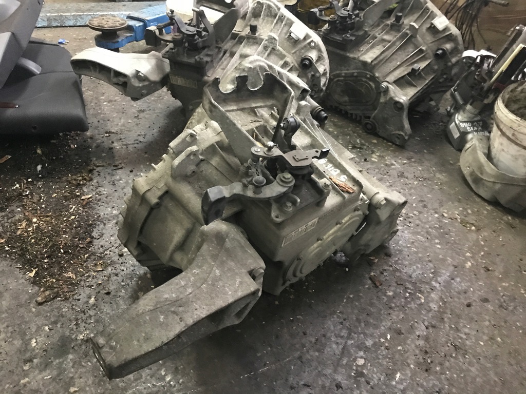 mercedes b klase w245 5 marchas caja de cambios  (#)