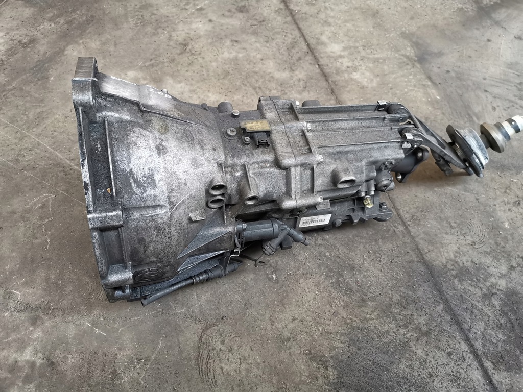 bmw e87 e90 2.0d caja de cambios 2170017396  (#)