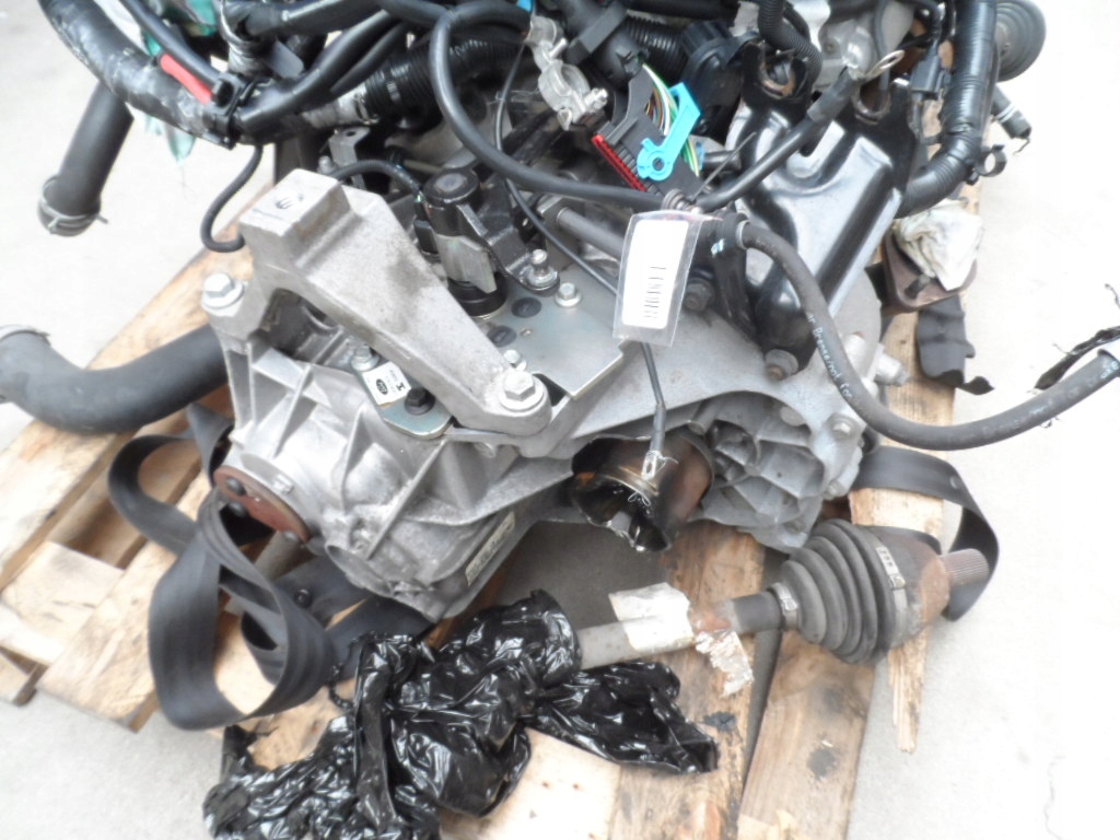 caja de cambios volvo s40 1.6 hdi 2006  (#)