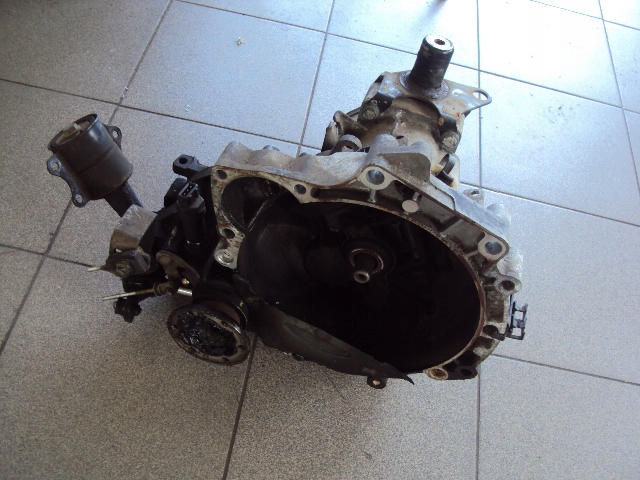 caja de cambios vw polo 1.0 gasolina 1999-2002  (#)