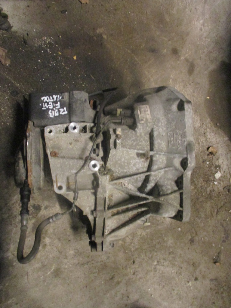 caja de cambios fiesta mk7 1.6 tdci 8a6r7002hd  (#)