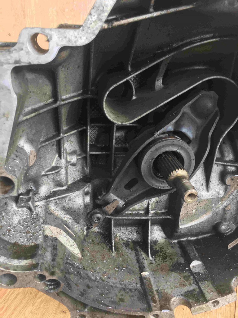 caja de cambios passat b5 1.9 tdi 01e300046 6 marchas  (#)