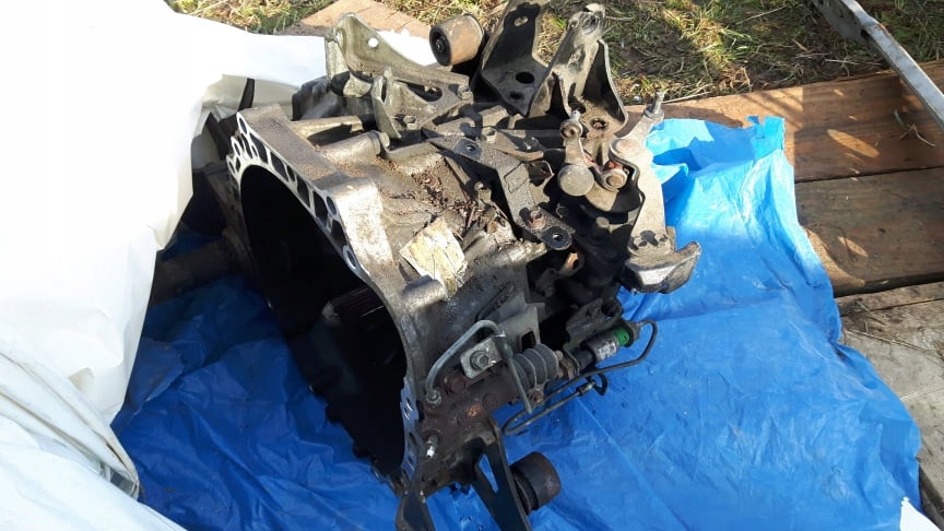 caja de cambios toyota auris 2.0 d4d recambios  (#)